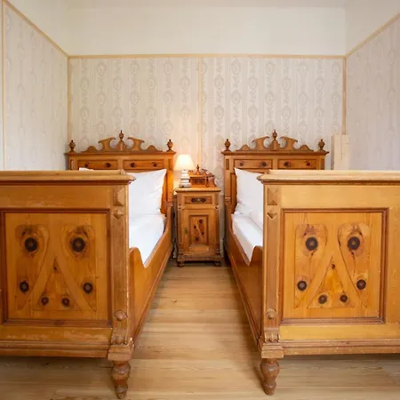 Zunfthaus Zur Rebleuten