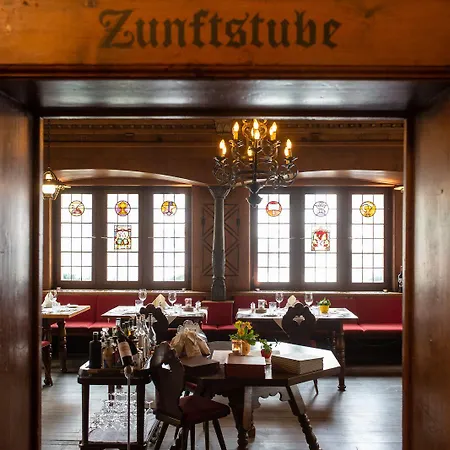 Zunfthaus Zur Rebleuten כור