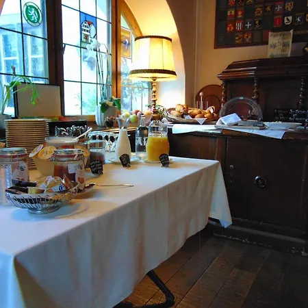 מלון Zunfthaus Zur Rebleuten