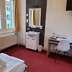 Zunfthaus Zur Rebleuten Отель 2*