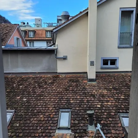 Zunfthaus Zur Rebleuten فندق تشر