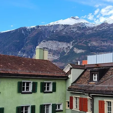 Zunfthaus Zur Rebleuten فندق تشر
